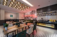 City Comfort Premier Hotel (Suizhou Wuyue Plaza) فنادق في سويجَو