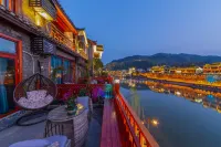 Phoenix Shuiyun Zhijian Qingshe Guesthouse