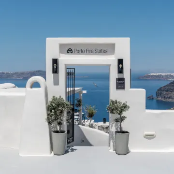 Porto Fira Suites