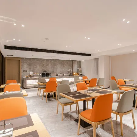 Unitour Hotel (Binyang Litang High-Speed Railway Station)