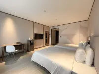 HanTing Hotel (Luohe Linying Store)