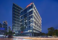 長沙梅溪湖希爾頓歡朋酒店 鄰近小咖釣娛露營垂釣基地的酒店