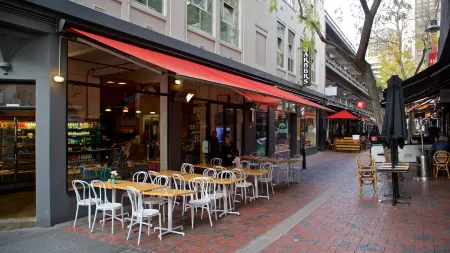 Brady Apartment Hotel Hardware Lane Отели рядом с достопримечательностью «Юнион-лэйн»