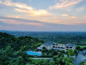 Huazhu Luxury · Yixing Xinran Bieyuan (Yunhu Scenic Area Store)