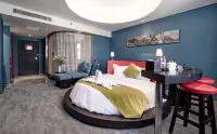 Fulong Hotel (Pingjiang Nanjiangzhen Branch) Hotels near Shiniuzhai Monkey King Valley