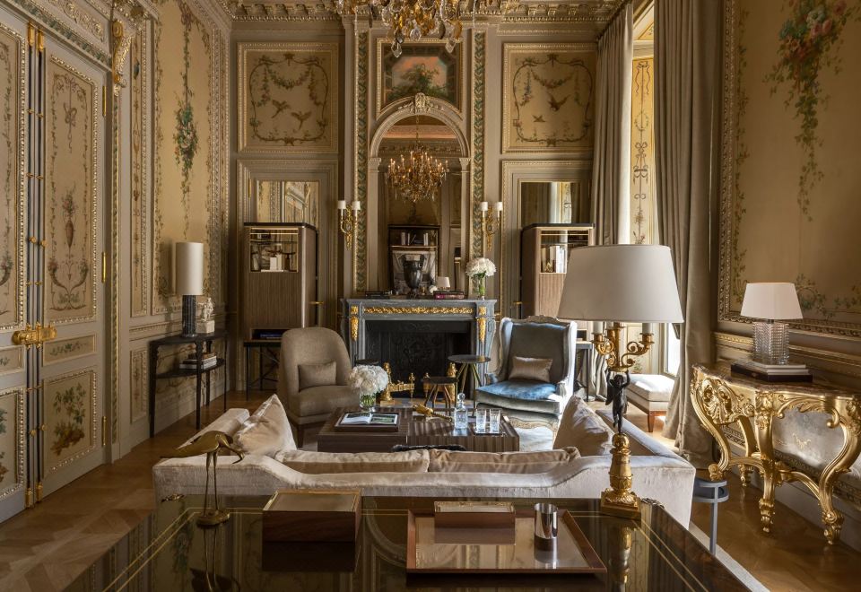 오텔 드 크리용 로비