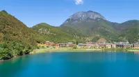 Lugu Lake Deyang Holiday Villa 루구호 관광지-전망대 주변 호텔