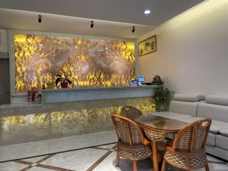 Rujia Huayi Hotel (Mengyin Mengshan Road Branch)