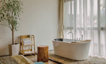 Shuimo Nianhua Hot Spring Hostel