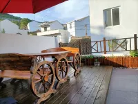 Between Mountain and Sea Homestay - Beach