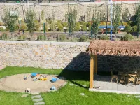 Yishan Yitian Homestay - Mountain view
