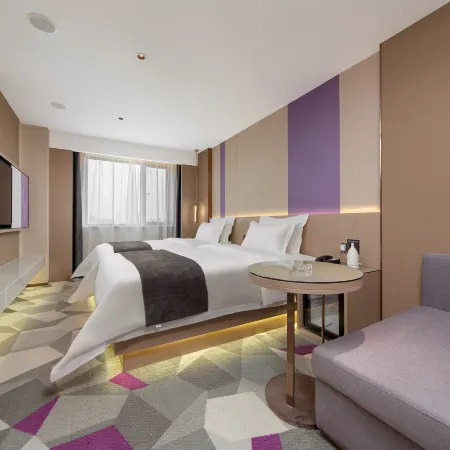 Lavande Hotel (Urumqi Deshang Zhongyinggong Subway Station)