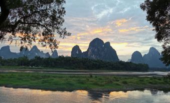 Yangshuo Huayuan Hotel (20 yuan Renminbi Scenic Area)