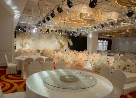 Venice Hotel (Wuhu Economic Development Zone) Отели рядом с достопримечательностью «Wuhu University»