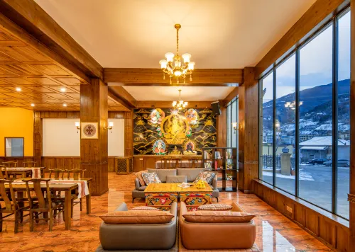 Far Mountain Dream Hotel - con vista montagne