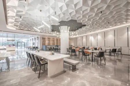 Atour Hotel Nanjing Jiangbei New District University of Technology Отели рядом с достопримечательностью «Nanjing University of Technology Pukou Campus»