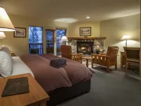 Emerald Lake Lodge Hotels in 