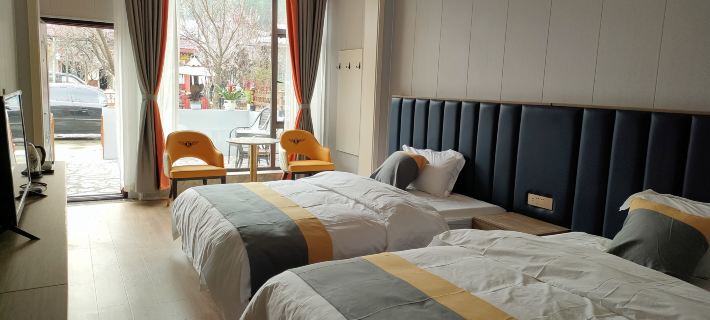 Ping An Hotel, Chaoyang Hotels in Zayu