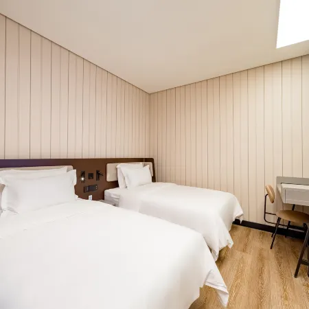 Ruiting Collection Hotel (Beijing Wangjing SOHO Wangjing South Subway Station) Отели рядом с достопримечательностью «Комплекс Ванцзин SOHO»