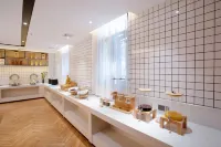 Echarm Hotel (Hechi Yizhou Municipal Center Plaza) Các khách sạn ở Hà Trì