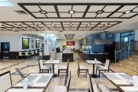 Pinnacle Lumpini Park Hotel
