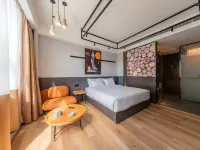 ZMAX โฮเทล จูไห่ กงเป่ย พอร์ต ชิงหลวี่ โรด โรงแรมใกล้ตลาดเซียะวาน