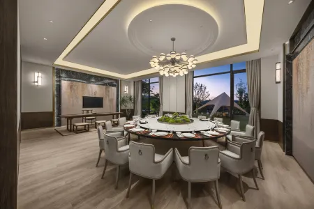 LANDISON RETREAT YUANXIANG