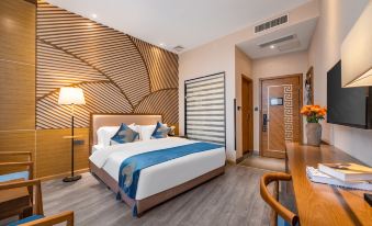JYJ Hotel(Luzhou Bubugao Plaza store)