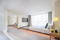 Li River Promise Hotel （Guilin Elephant Trunk Hill & Two Rivers and Four Lakes Scenic Area）