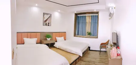 Hanyuan Warm Manyuan Homestay Отели рядом с достопримечательностью «Fujing Mountain»