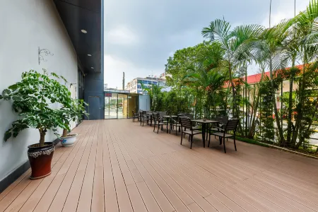 Amigo Hotel (Guangzhou Zengcheng Xintang South High Speed Railway Station)