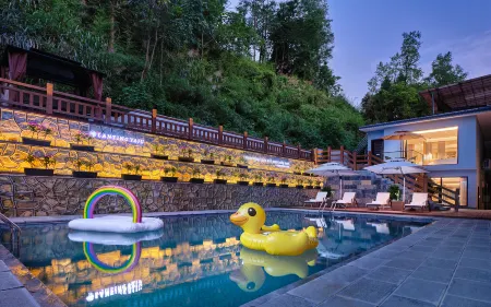 Lanting Elegant Restaurant Hotel (Zhangjiajie National Forest Park Sign Store)