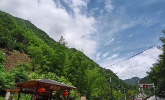 Zhenhua Mountain Villa, Chuanzang Line, Minnan County
