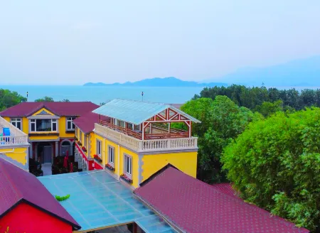 YuGuanLan hotel Отели рядом с достопримечательностью «Rose Garden»