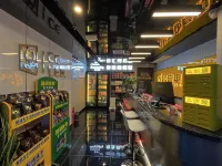CLEEBRITIES E-SPORTS HOTEL