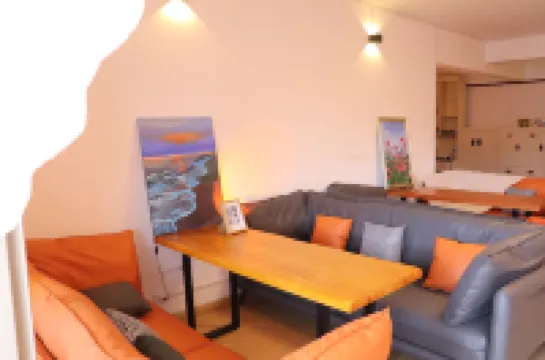 Hidden Dongli Youth Homestay (Vientiane City Subway Station)