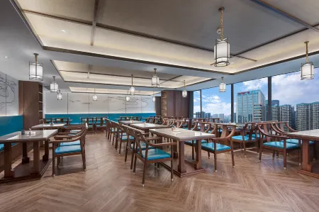 TILL BRIGHT Hotel (Changsha Binjiang Jinrong Center) Отели рядом с достопримечательностью «Hunan Administration Institute (Southeast to Tianxin Guihuaping Subdistrict Office)»