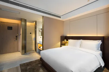 Echarm Plus Hotel (Changsha Hongxing Desiqin Plaza)