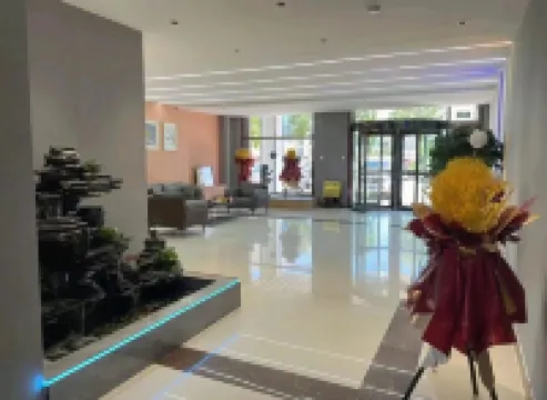 Snail Network Theme Hotel Duolun