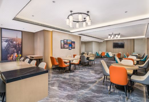 컨트리 인 앤 스위트