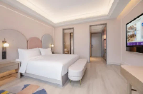 Mercure สถานีรถไฟความเร็วสูง อุรุมชี โรงแรมใน