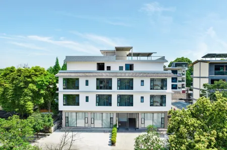 Qingcheng Mountain Town Mountain and Island B&B