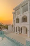 Guaimeng Seaview Beauty Su (Qingzhen Hongfeng Lake Branch) - Pools