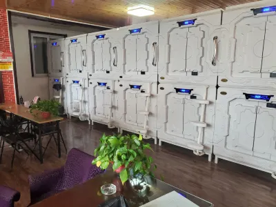 Tianjin Hanyugong Space capsule Youth Hostel Hotels in Wanda Plaza in Hedong District