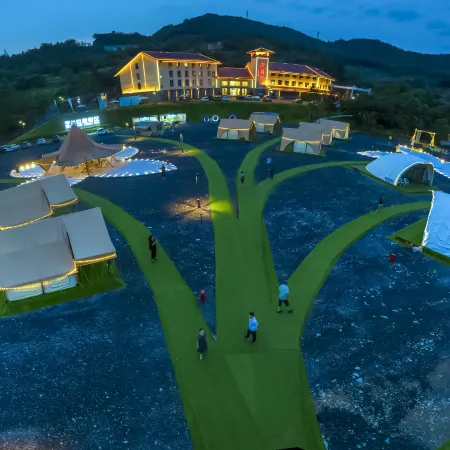 Zigui Zhilan Valley Vacation Hotel