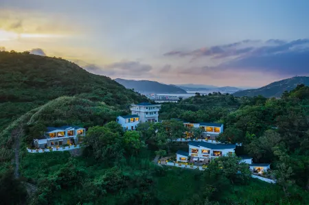 Club I Benyue resort hotel Отели рядом с достопримечательностью «Baima'ao»