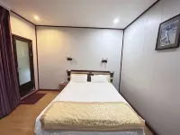 Puding Qinqing Business Hotel Hotel di Puding County