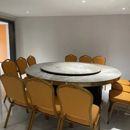 Leizhou Runyuan Business Apartment