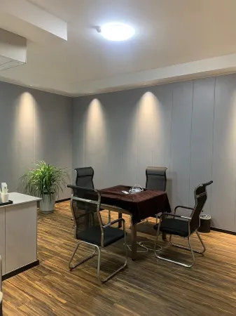 Qinyang Orange Hotel Отели в г. Циньян