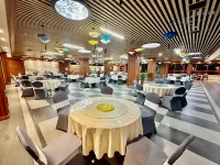 Yunxuan Homeland Hot Spring Hotel - parking